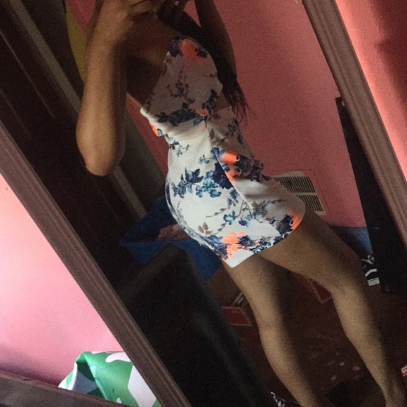 Floral romper - Picture 2 of 3